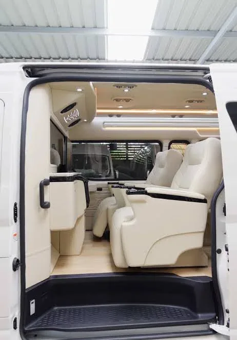 รถตู้เช่าพร้อมคนขับ กรุงเทพ Toyota Commuter รูปที่ 4