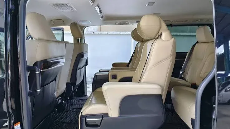 รถตู้เช่าพร้อมคนขับ กรุงเทพ Toyota Majesty รูปที่ 2