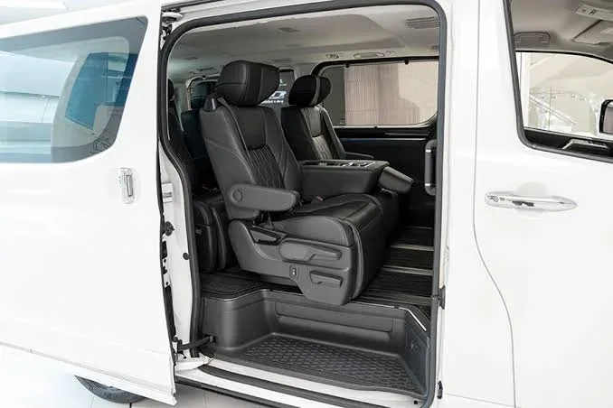 รถตู้เช่าพร้อมคนขับ กรุงเทพ Toyota Majesty รูปที่ 3